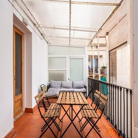 Huge And Modern 4 Bedroom Next To Paseo De Gracia Apartment