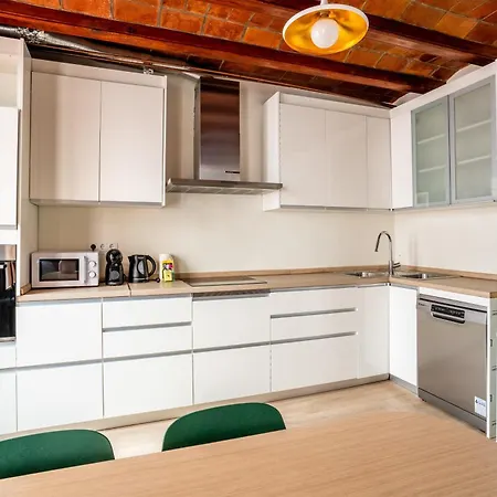 Apartment Huge And Modern 4 Bedroom Next To Paseo De Gracia Barcelona