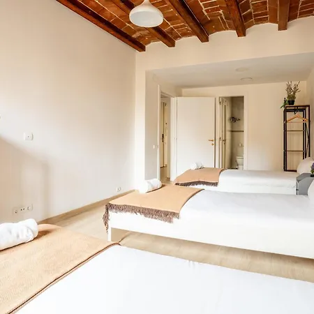 Apartment Huge And Modern 4 Bedroom Next To Paseo De Gracia Barcelona